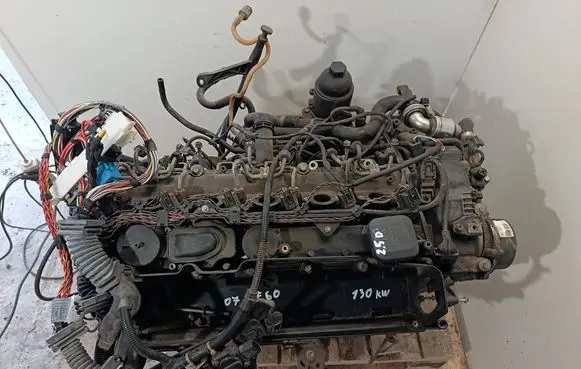 BMW 5 E60 E61 Engine 24476658