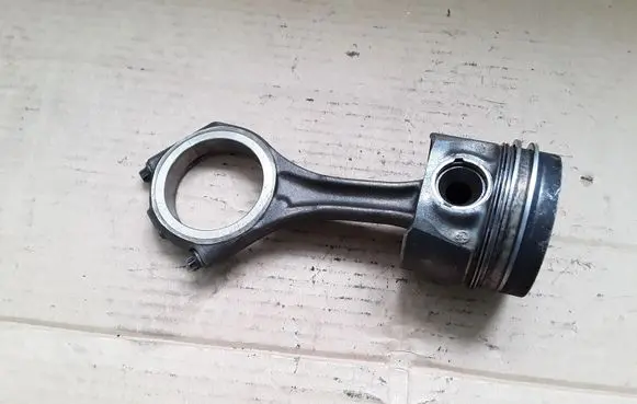 Volkswagen Touareg I Piston with connecting rod 07ZA 81L112
