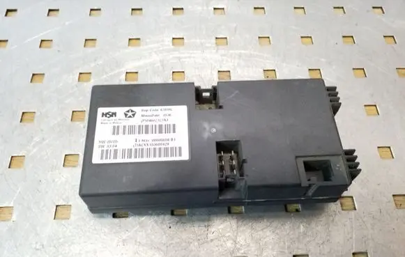 Chrysler 300 - 300C Seat control module P04602327AJ