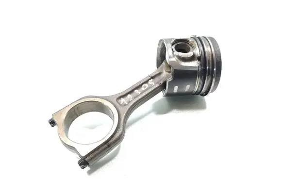 Peugeot 3008 I Piston with connecting rod 