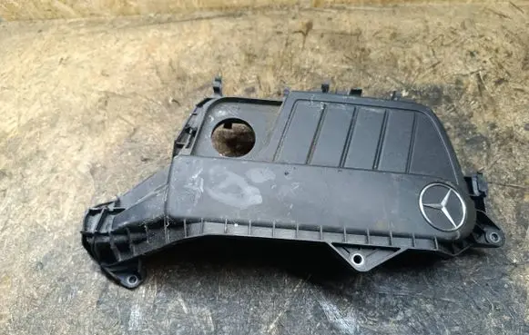 Mercedes-Benz C W205 Engine cover (trim) A6260100067 175B19053R