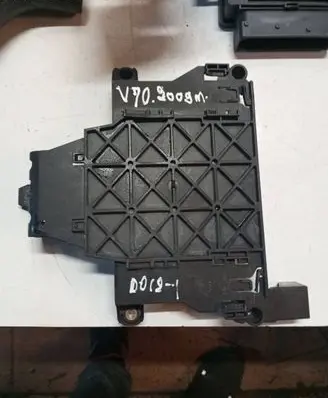 Volvo V60 Engine control unit holder 30729835