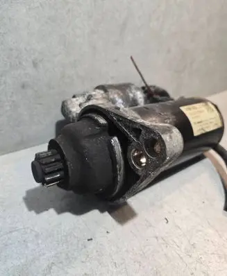Volkswagen Polo V 6R Starter motor 02Z911023N 27032013 0001123028