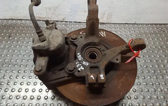 Renault Modus Front wheel hub spindle knuckle S25056564 8200345945