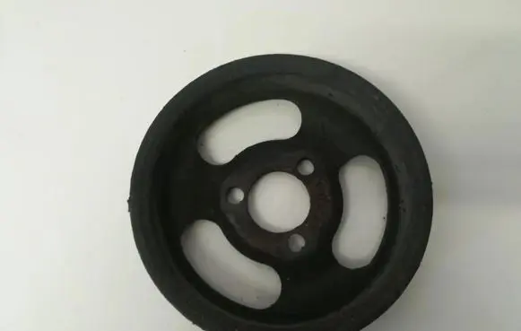 Opel Astra G Water pump pulley 90502887