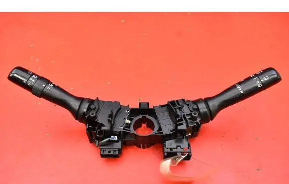 Toyota Yaris Other switches/knobs/shifts 173832