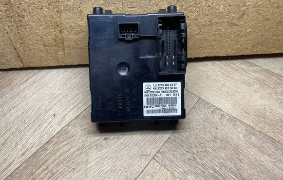 Mercedes-Benz E W213 Air conditioning/heating control unit A2139000407 A2139015603 5HB01210411