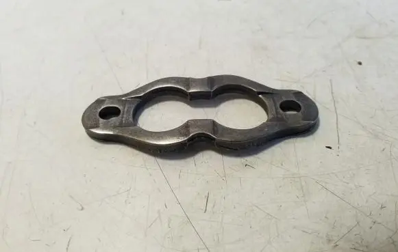Volkswagen Touareg II Fuel Injector clamp holder 
