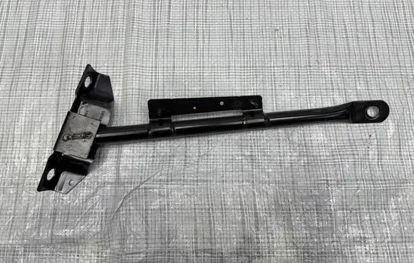 Land Rover Discovery Sport Radiator mount bracket LK72-5K869