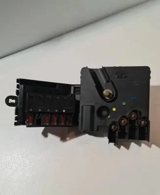 Mercedes-Benz E W211 Fuse module A2115461341