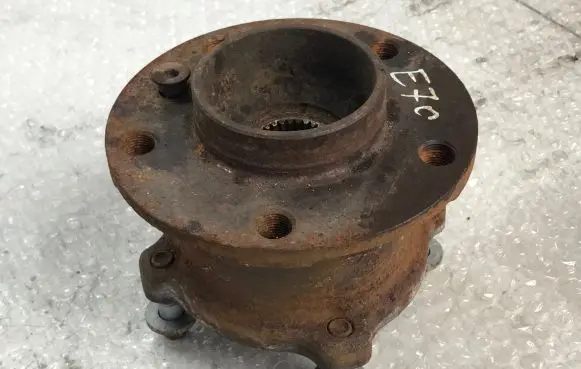 BMW X5 E70 Rear wheel bearing hub 