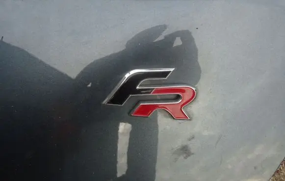 Seat Leon (5F) Manufacturers badge/model letters 