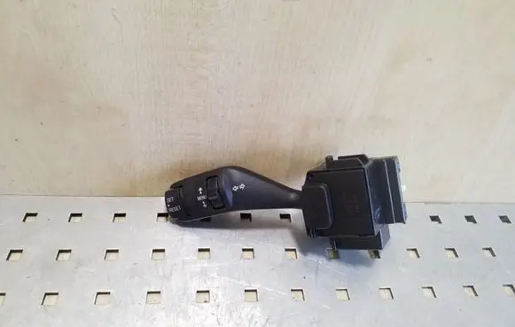 Ford Focus Indicator stalk 17D9401
