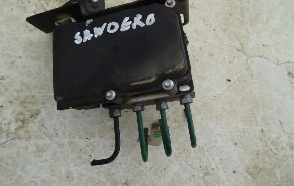 Dacia Sandero ABS Pump 0265800584 9830300129