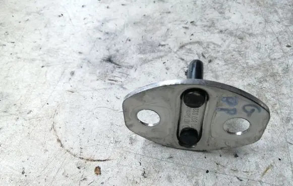 Volkswagen Golf VI Rear door lock loop/hook striker 5K0837033A