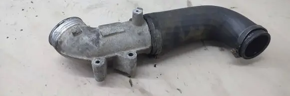 Volvo XC90 Intercooler hose/pipe 08631538