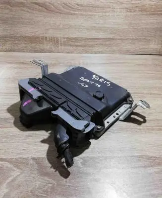 Toyota RAV 4 (XA20) Engine control unit/module ECU 896610D310A MB2751002494