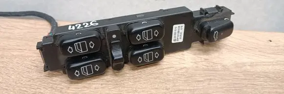Mercedes-Benz S W220 Electric window control switch 2208201010 060602