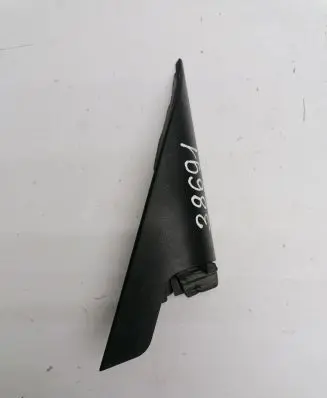 Audi A2 Other front door trim element 8Z0867366