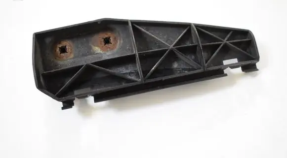 Toyota Corolla Verso E121 Rear bumper mounting bracket 525630F010
