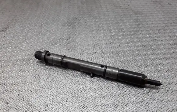 Audi A6 S6 C5 4B Fuel injector 059130201A