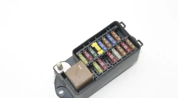 Jaguar XK8 - XKR Fuse box set LJA2800AE
