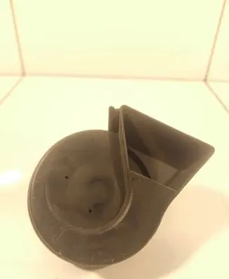 Audi A4 S4 B7 8E 8H Horn signal 8E0951223A