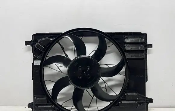 Mercedes-Benz CLA C118 X118 Electric radiator cooling fan A24790601 A2479060100
