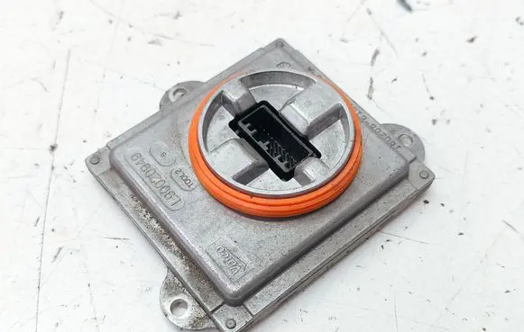 Ford Fusion II Headlight ballast module Xenon L90021969 L90077817
