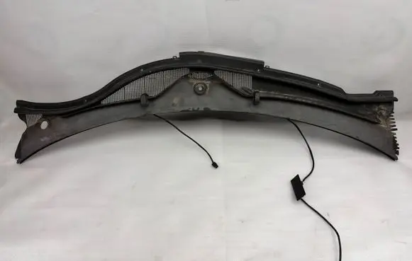 Chrysler Crossfire Wiper trim 1708310144