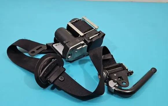 BMW 5 F10 F11 Front seatbelt 622367900D IMPRK1495333