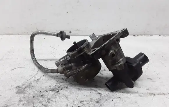 Ford Mondeo Mk III Vacuum pump