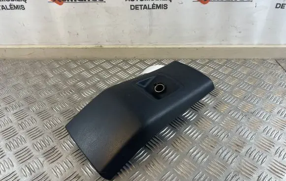 Toyota RAV 4 (XA40) Cigarette lighter 5890342040