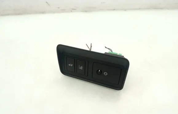 Land Rover Discovery Sport Tailgate/trunk/boot open switch GK7211654DB