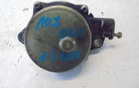 Peugeot 107 Vacuum pump