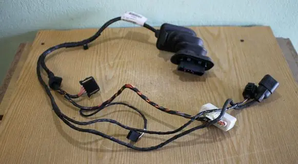 Seat Leon (1P) Rear door wiring loom 1P2971161B