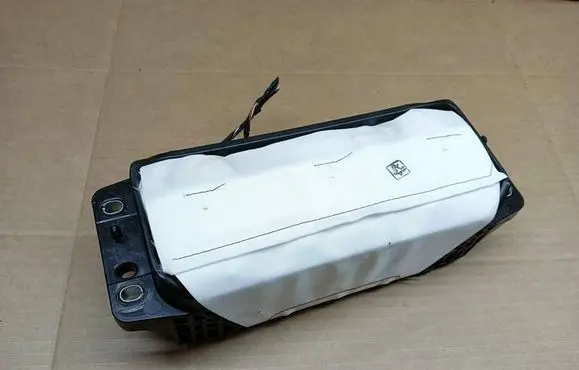 Audi A4 S4 B9 Passenger airbag 8W0880204D 1104492540194