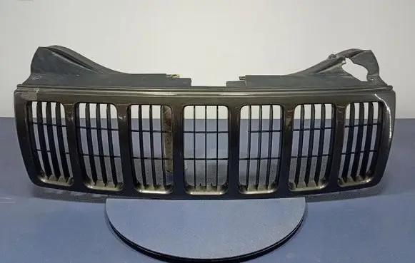 Jeep Grand Cherokee (WK) Front grill 5JF94TRMAE