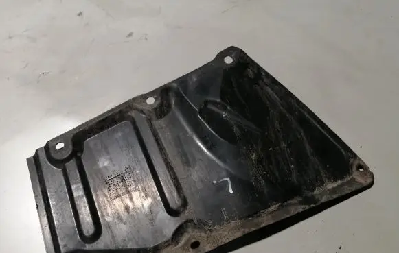 Front underbody cover/under tray