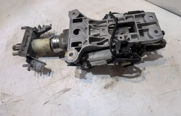 Steering wheel axle set