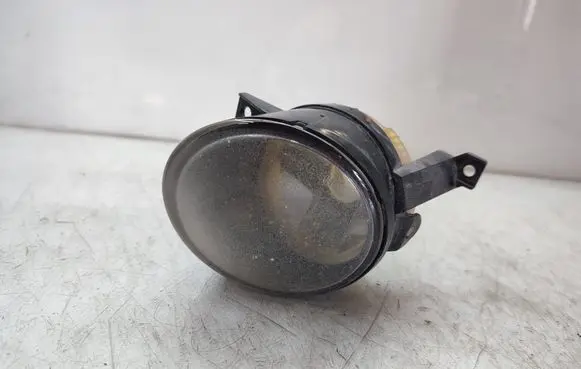 Volkswagen Touran I Front fog light 27128700