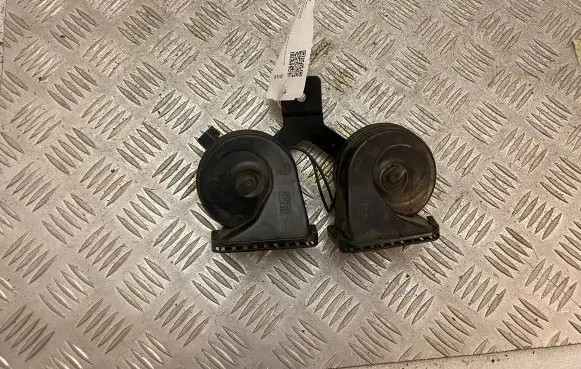 Land Rover Evoque II Horn signal BJ3213A803AC