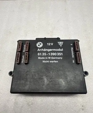 BMW 3 E36 Tow bar trailer control unit/module 61351390351