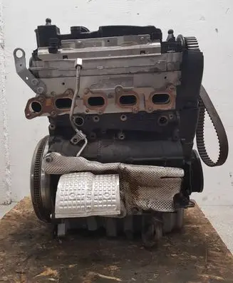 Volkswagen Golf Sportsvan Engine DFGA 04L103292F 04L103308C