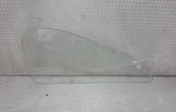 Mercedes-Benz 307 Front vent window/glass (coupe) 