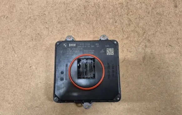 BMW 3 F30 F35 F31 LED ballast control module 7492026