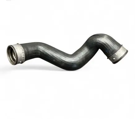 Intercooler hose/pipe