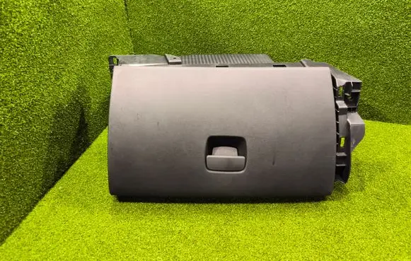 Opel Vivaro Glove box set 93454260 681084386R