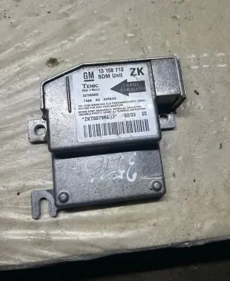 Peugeot 307 Airbag control unit/module 327963935 13158713 ZKT00796053