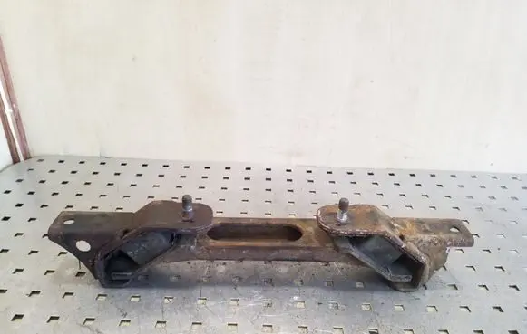 Mitsubishi Pajero Gearbox mount